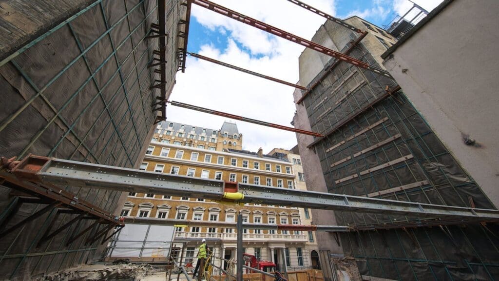 7-11 Cavendish Place